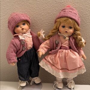 SEYMOUR MANN MATCHING CONNOISSEUR COLLECTION DOLL SET TWICE AS NICE 1995